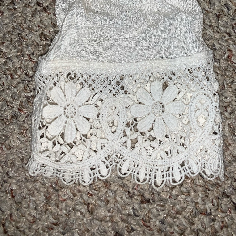 Romper - Picture 2 of 4